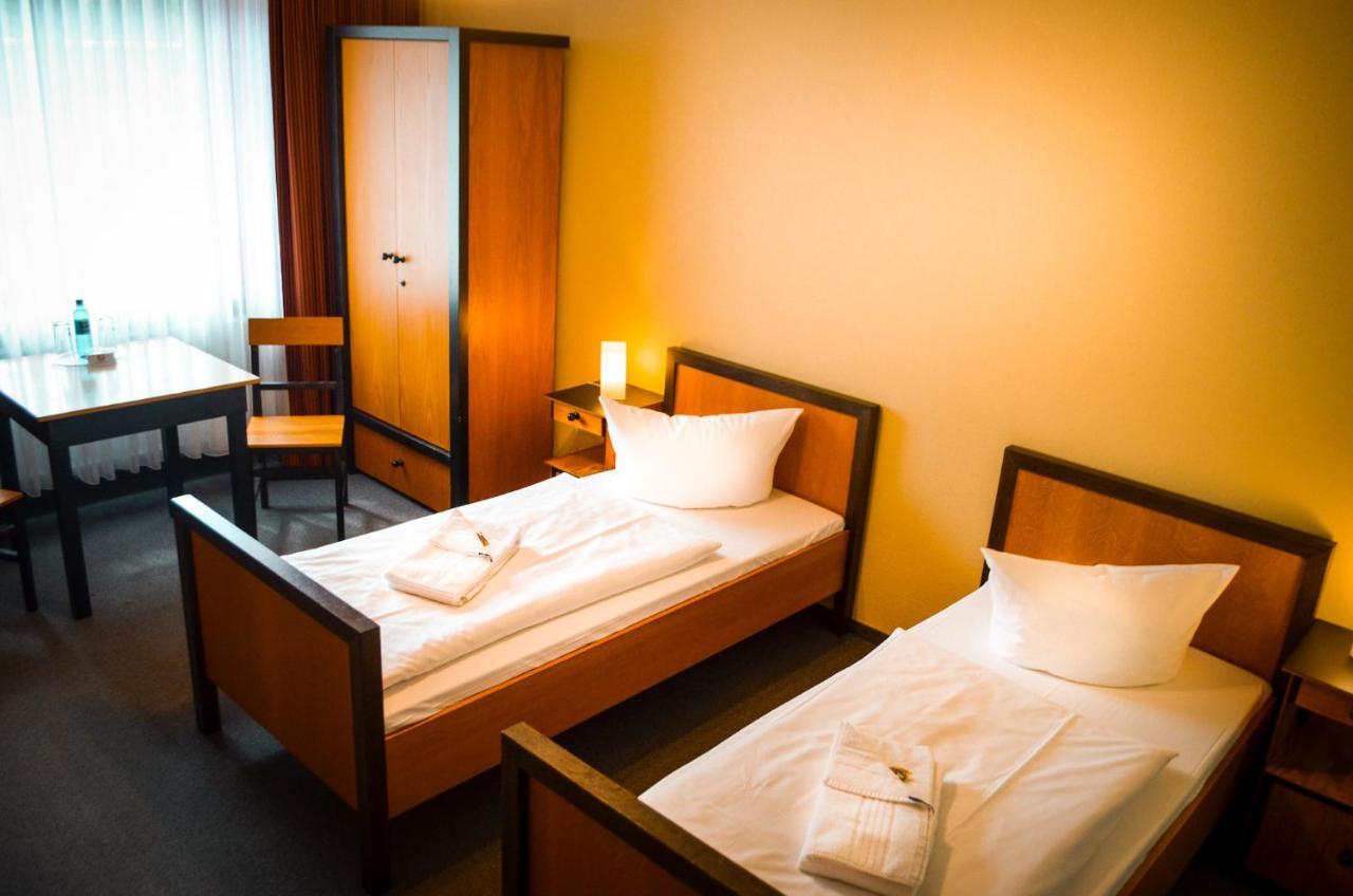 Haus Des Volkes - Das Bauhaushotel Probstzella エクステリア 写真