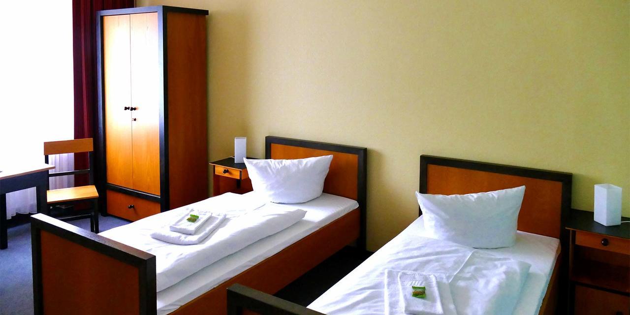 Haus Des Volkes - Das Bauhaushotel Probstzella エクステリア 写真