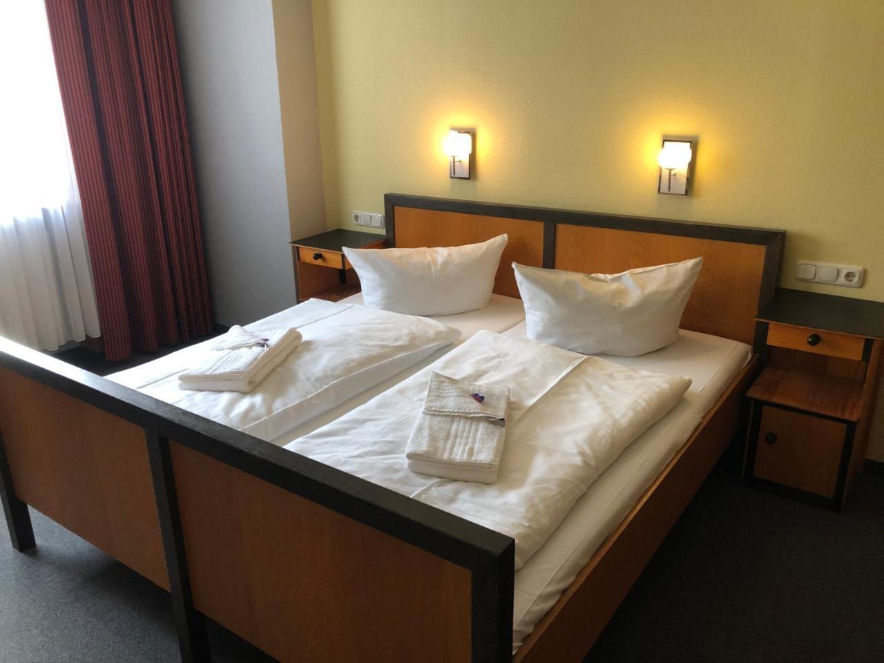 Haus Des Volkes - Das Bauhaushotel Probstzella エクステリア 写真