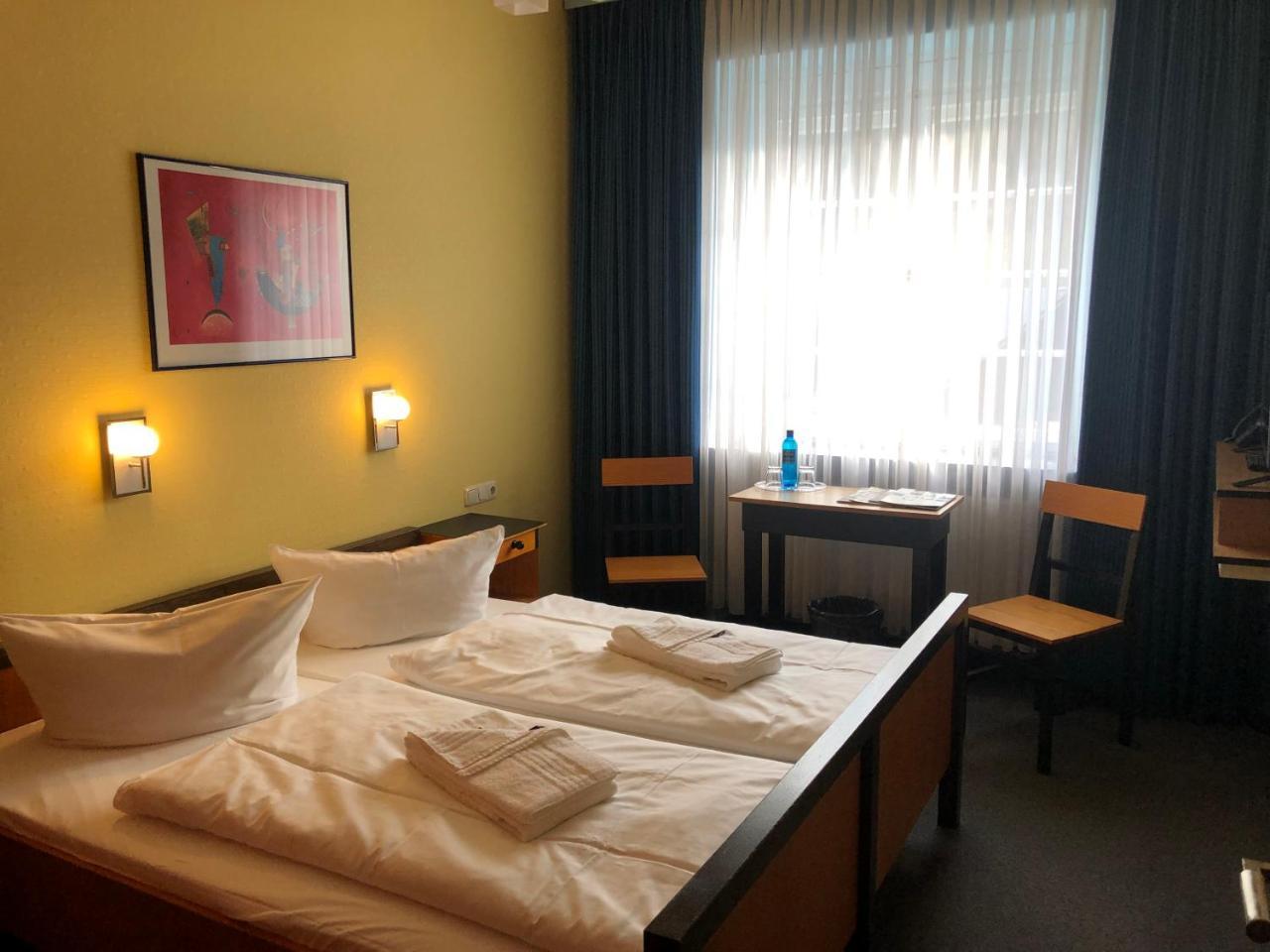 Haus Des Volkes - Das Bauhaushotel Probstzella エクステリア 写真
