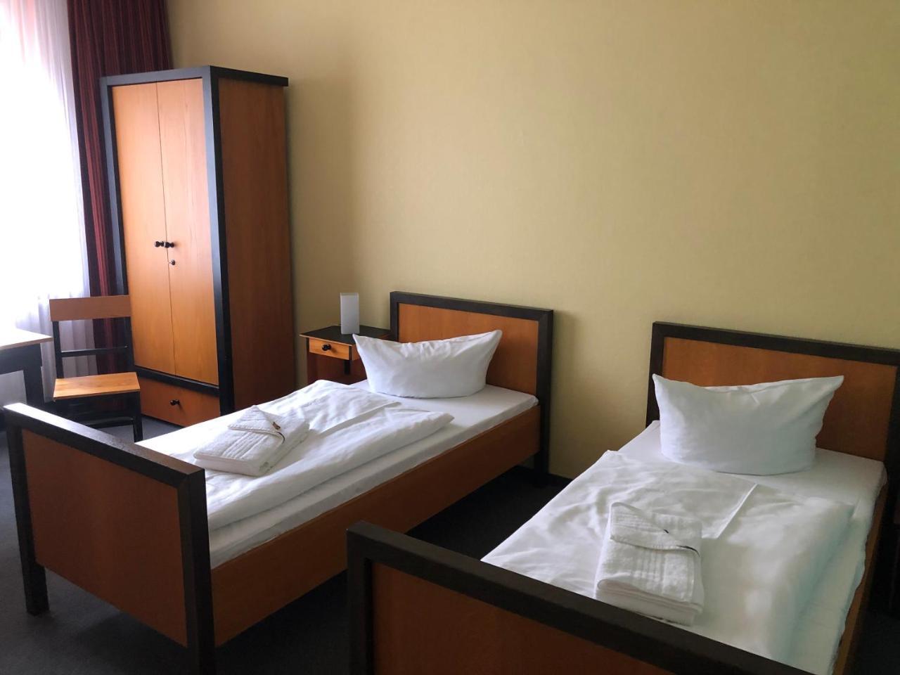 Haus Des Volkes - Das Bauhaushotel Probstzella エクステリア 写真